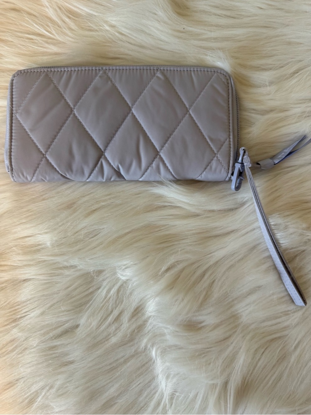 Vera Bradley Quilted Wristlet Wallet in Light Taupe - Picture 4 of 11